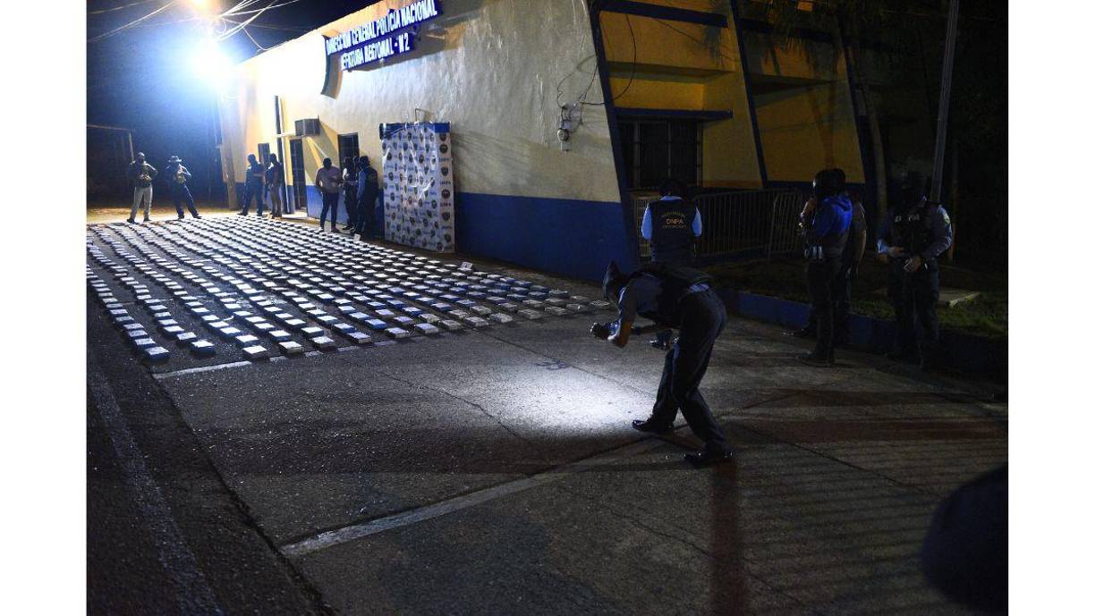 Se encontraba enterrada en caletas a orillas del río Santa Rosa de Aguán, en el sector de <b>El Manatí</b>, municipio de Dos Bocas.