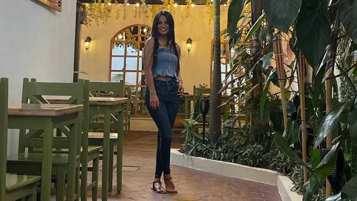 Joven tiktoker es asesinada cuando se conducía en su carro en Santa Bárbara