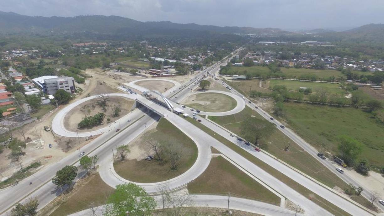 El intercambiador del norte es una de las obras más grandes e imponentes con la que cuenta la ciudad. Construido por el consorcio Siglo 21 y habilitado en el primer trimestre de 2017, tiene diseño de trébol y tiene dos puentes de 60 metros cada uno, cuatro orejas, cuatro ramales y dos rampas de dos carriles cada una.