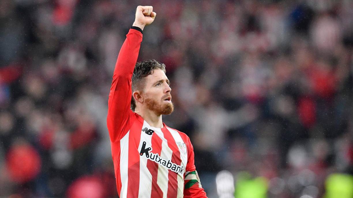 Puño arriba del capitán vasco Iker Muniain para celebrar.