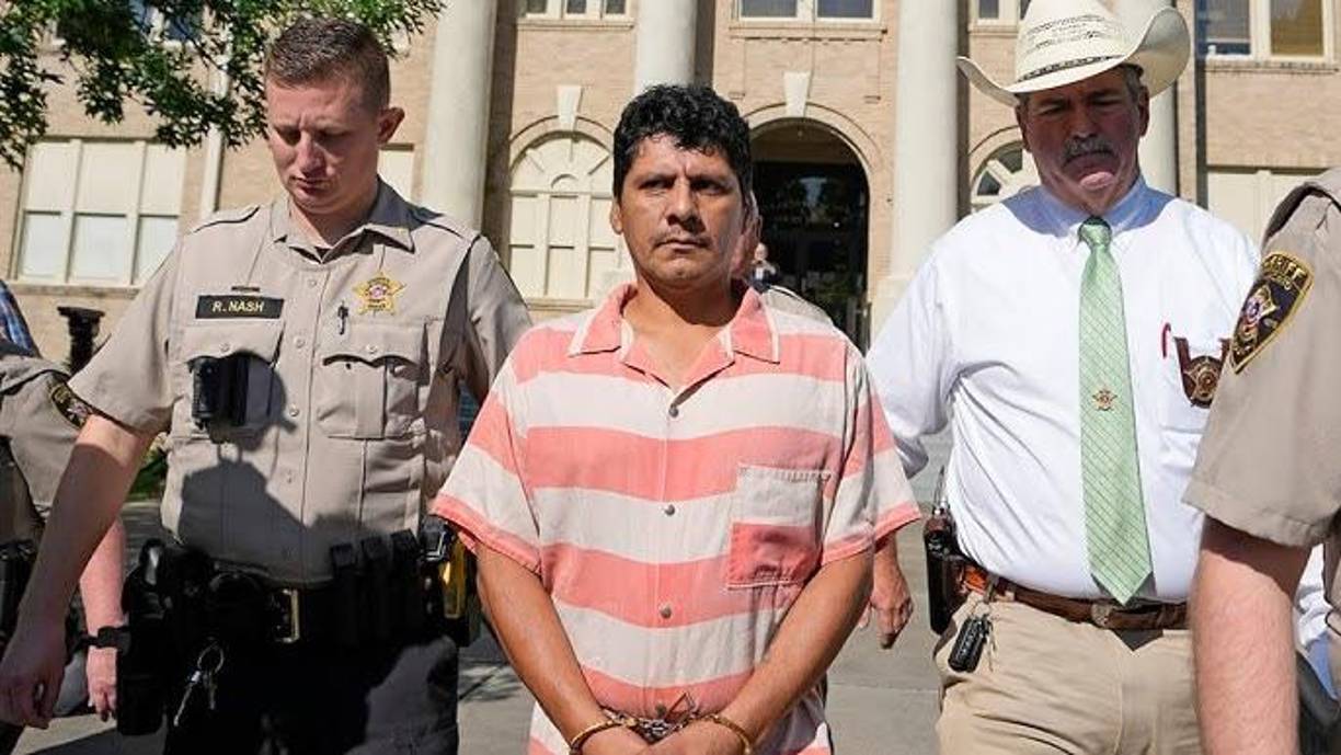 Oropeza fue acusado de asesinar a: Daniel Enrique Lazo (9 años) Jonathan Cáceres (18 años) Diana Velásquez (21 años) Sonia Guzmán (28 años) Obdulia Molina (31 años)