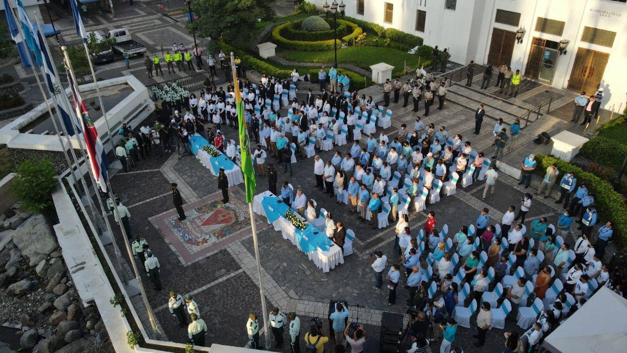 Además, expresó su anhelo por lograr la independencia económica, del desempleo y del hambre que sufre gran parte del pueblo hondureño.