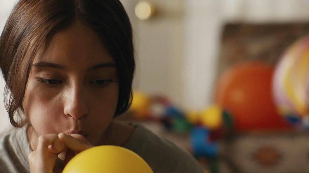 El Festival de Cine de Sundance que se realiza anualmente se extiende hasta el 28 de enero de 2024 y la cinta “In the Summers” ya tiene todos sus boletos vendidos para su estreno del 22 de enero y exhibición del 25 de este mes, aunque todavía quedan boletos disponibles para sus funciones del 23 y 24 de enero. Además, para lo que no están en Utah, la cinta puede solicitarse via <i>streaming </i>también.