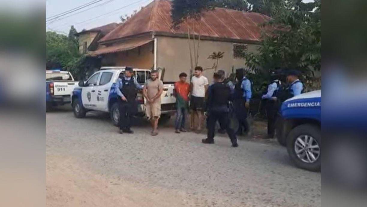 Las investigaciones de los agentes asignados a la Dirección Policial de Investigaciones (DPI), con sede en Quimistán, Santa Bárbara, determinaron que se dedicaban al narcomenudeo en ese municipio, además de ser responsables del delito de tráfico de drogas y porte ilegal de arma de fuego.