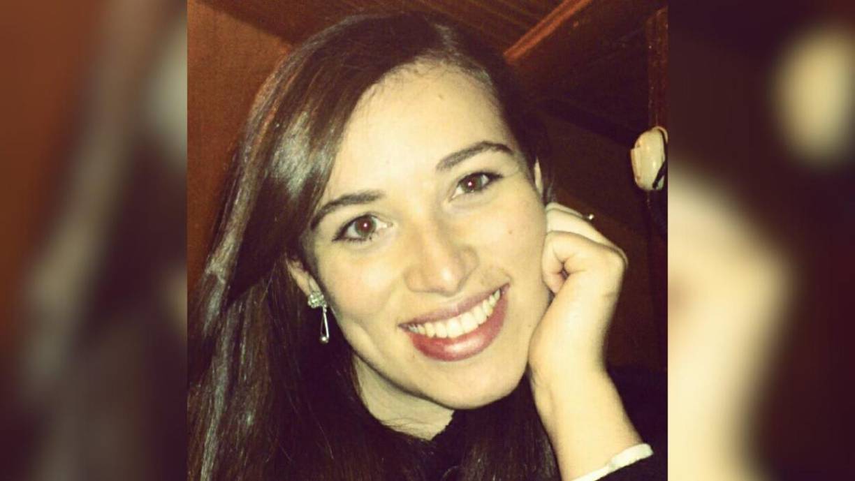 Las autoridades en el departamento del <b>Meta, Colombia,</b> continúan con la búsqueda intensiva de <b>Andrea Pachón</b>, una contadora pública de 39 años y madre de dos hijas, desaparecida desde el <b>27 de agosto de 2024</b>. Andrea fue vista por última vez en la vereda <b>La Llanerita</b>, en la vía hacia Puerto López, Meta.