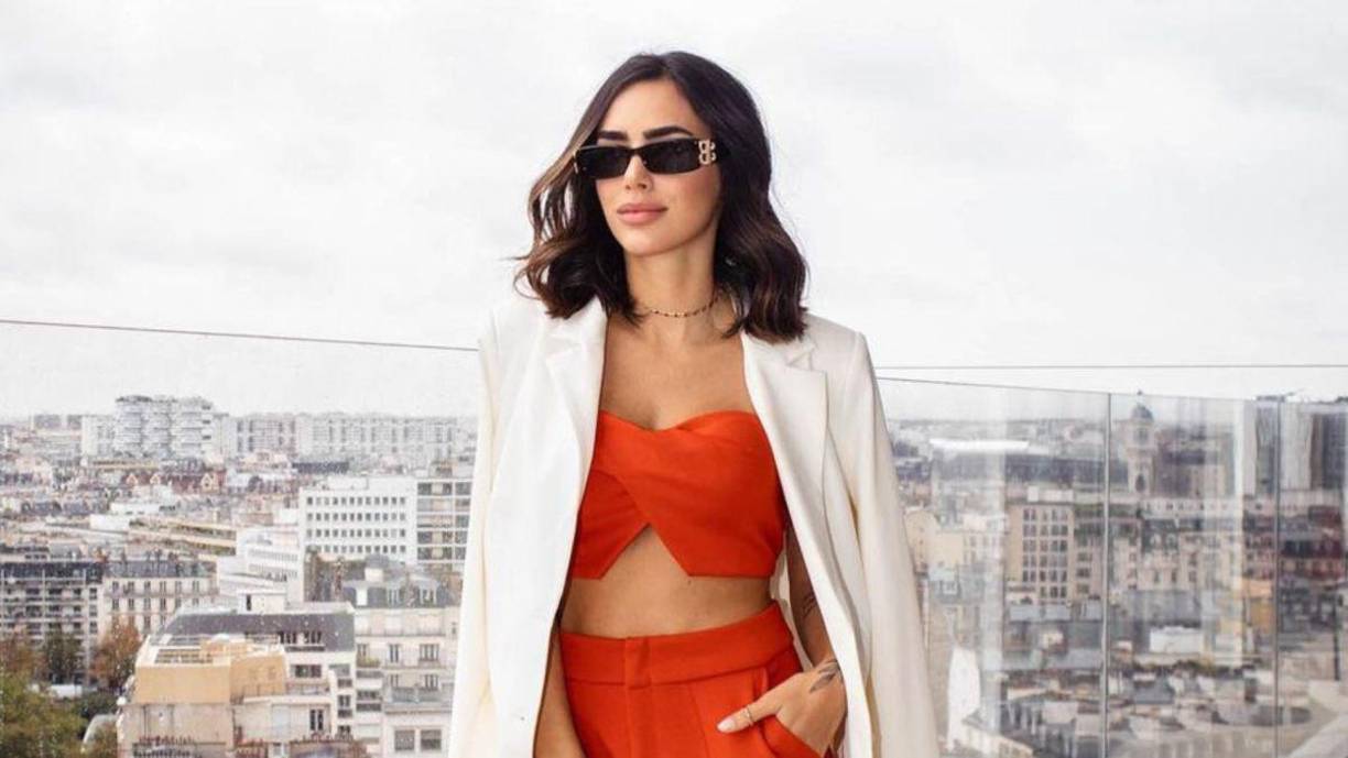 La última condición que Bruna le impuso a Neymar es que no podrá besar en la boca a ninguna otra mujer.