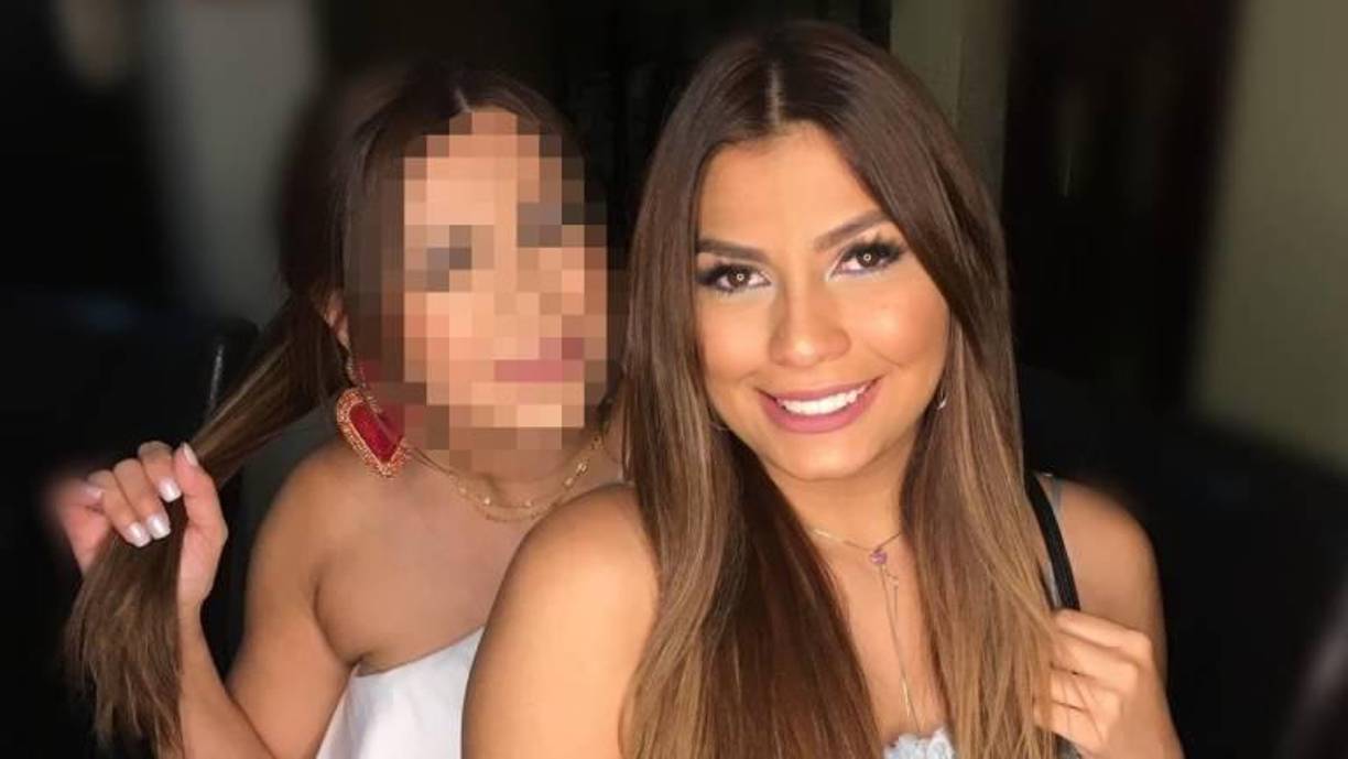 El día de la detención de Gary Lee Johnston, lunes 29 de agosto de 2022, la Policía encontró varios teléfonos celulares y vídeos en las cuatro propiedades que fueron allanadas. Esta mañana, Jullisa Villanueva manifestó que el estadounidense estaría siendo acusado del delito de pornografía infantil. “La Fiscalía ha tenido que aumentar el requerimiento fiscal incluyendo la prostitución infantil. Estamos esperando que a las 8:30 el proceso continúe y se alargue para esperar la audiencia preliminar e ir a juicio”, expresó.