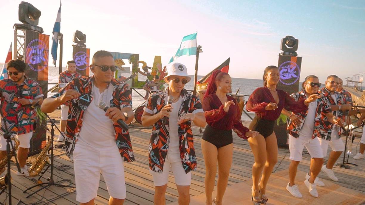 <b>KANDELA</b>Los intérpretes de música tropical estarán este viernes 31 de marzo en el bulevar costero de Tela, el sábado llegan a la playa municipal de Omoa a partir de las 5:00 pm y el domingo desde las 11:00 am cantarán en el hotel Honduras Playa de Puerto Cortés, para a las 6:00 pm presentarse en Festival del Pescado en playa El Faro de esa misma ciudad.