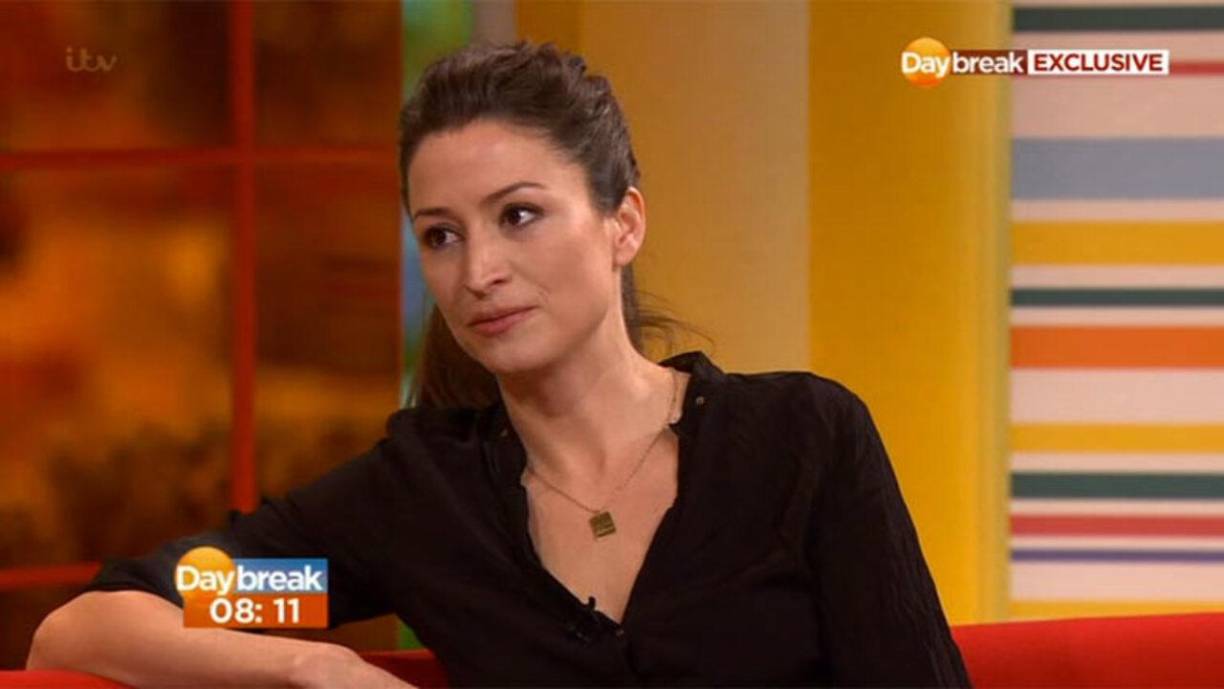 Más tarde, Loos habló en Sky TV y dijo: “Hay una atracción obvia.Pasamos mucho tiempo juntos.Simplemente estábamos juntos.Pensamos igual, bromeamos igual y tenemos una conexión”.Según Insider, inmediatamente después de que Loos hiciera las acusaciones, varias mujeres se presentaron para acusar a Bckham de hacer trampa.