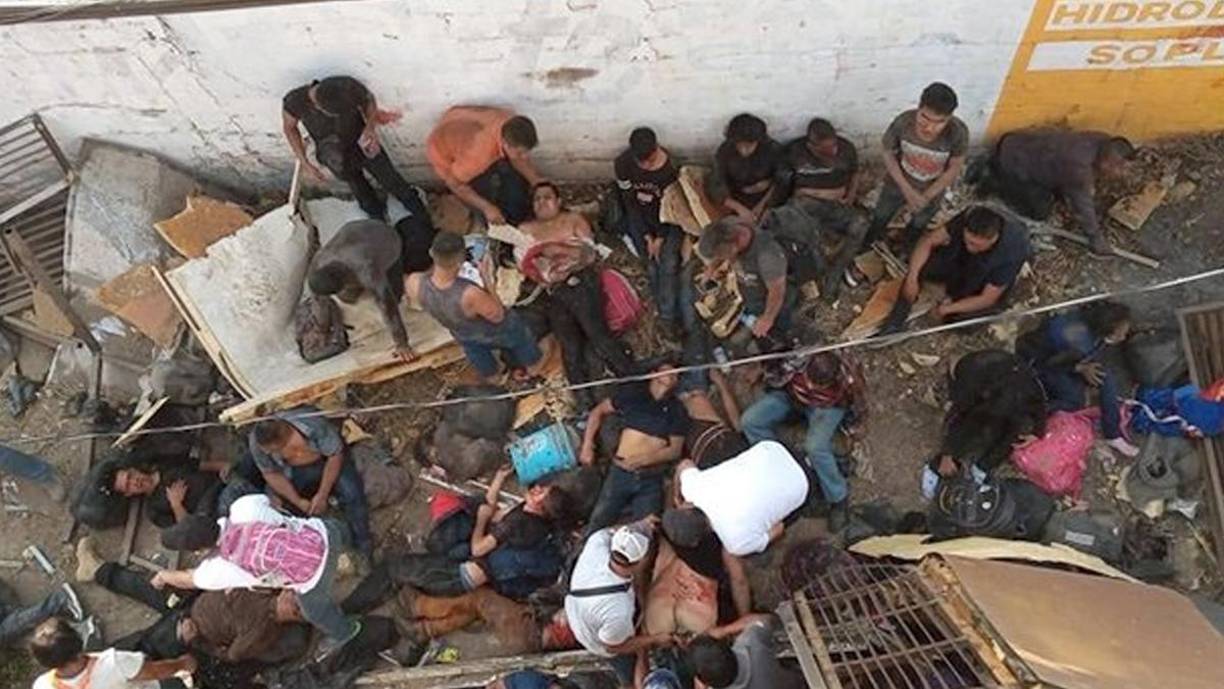 En un tuit, el Gobernador de Chiapas, Rutilio Escandón, ofreció su solidaridad a las víctimas del accidente.