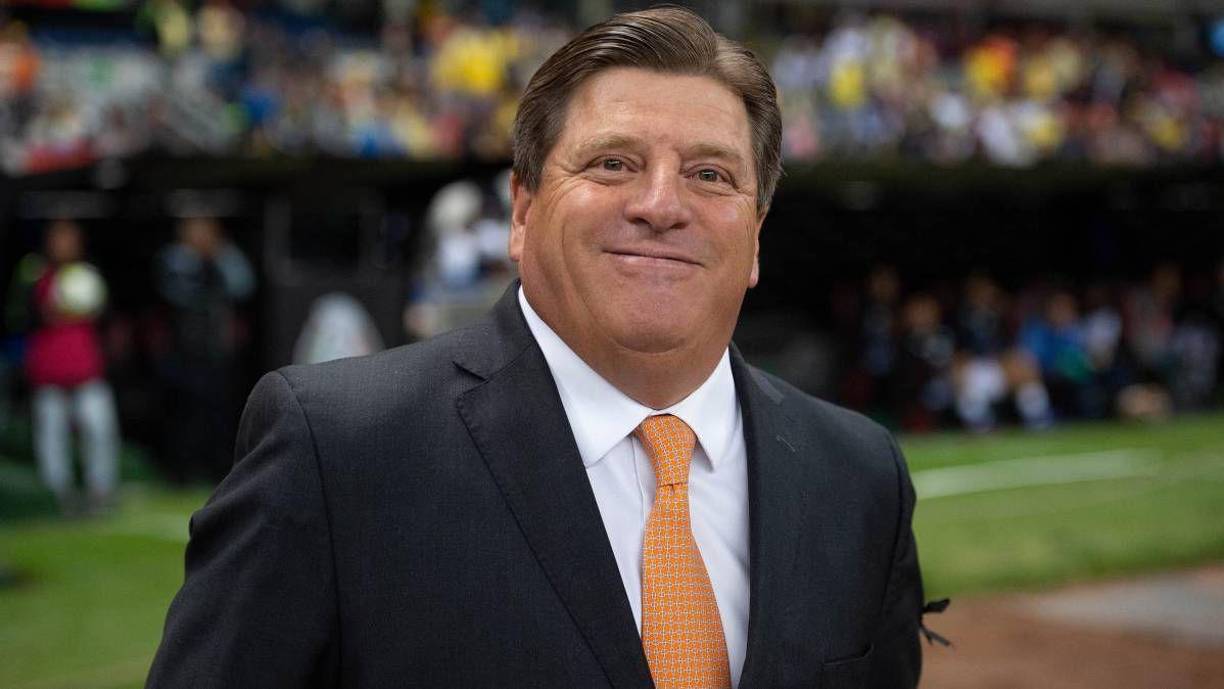 Otro candidato es el mexicano Miguel el Piojo Herrera, incluso él confesó estar listo si lo llaman.