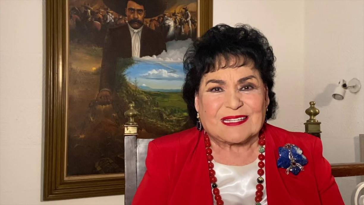 La famosa actriz de telenovelas Carmen salinas falleció a los 82 años, el jueves 9 de diciembre de 2021 a las 11:11 de la noche. La primera actriz tuvo una hemorragia cerebral, luego de volver de su jornada habitual de trabajo. Se encontraba en grabaciones de la telenovela Mi fortuna es amarte.