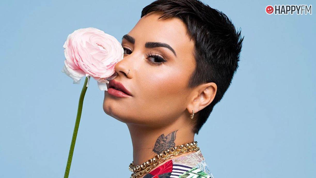 En entrevista con Becky G para el programa “Face to Face”, Demi Lovato detalló que al entrar a un burdel de 1942 sintió a presencia de fantasmas y comenzó a cantar.