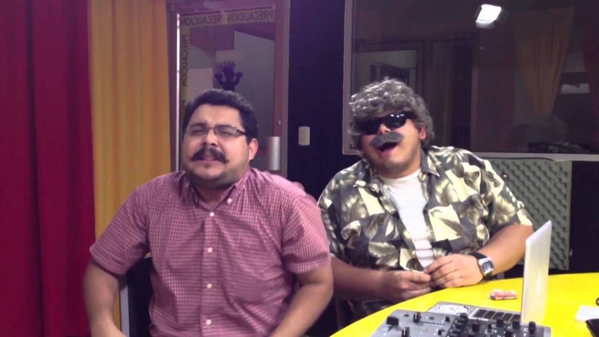 En una entrevista con el podcast “Club de Perros”, José Miguel se refirió a su nueva vida como cristiano y a su extraña forma de salir de Radio Activa. Foto de José Miguel con “Pupuzzo” en el programa “La Cuneta del Amor”, uno de los más exitosos de esa radio sampedrana.