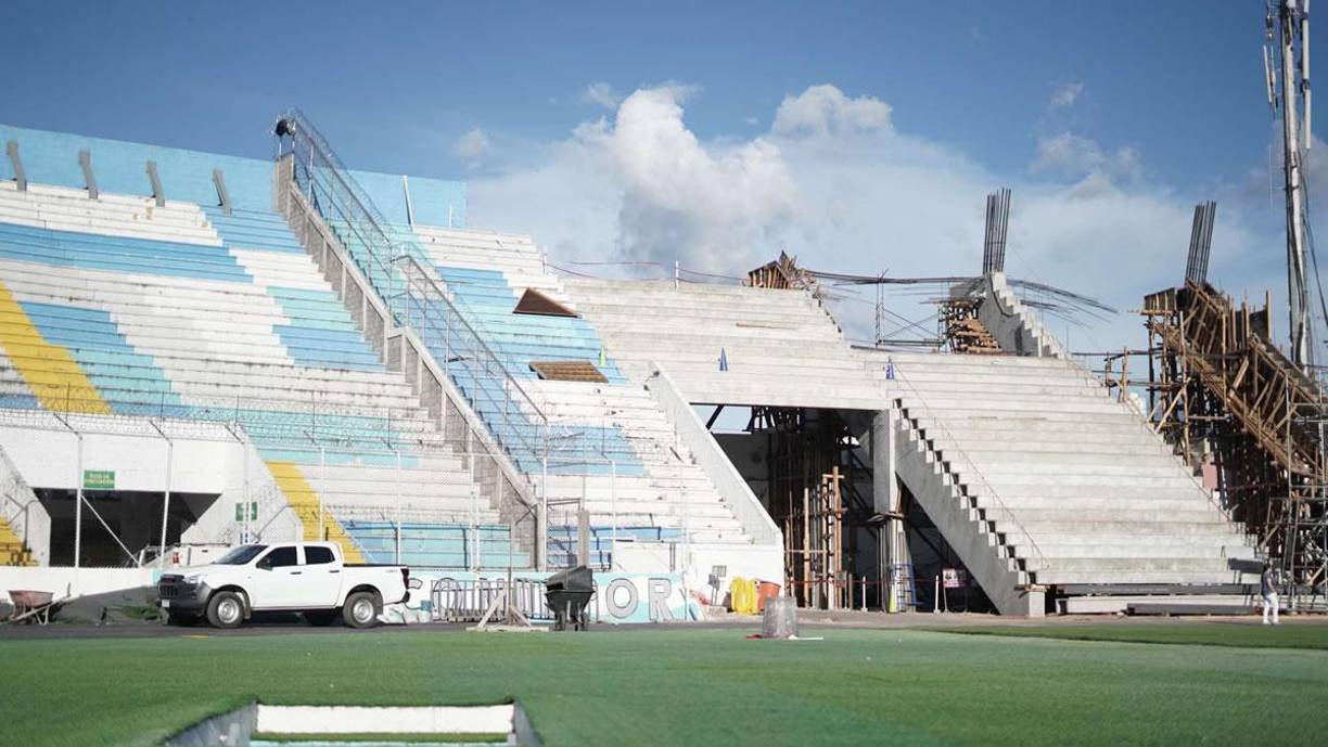 Los trabajos en las graderías del estadio Nacional Chelato Uclés han sido intensos y se han acelerado mucho en los últimos días.