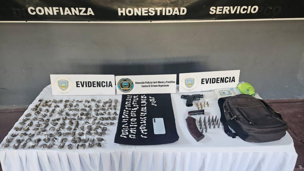 Supuestamente, ha estado desempeñando funciones de liderazgo en la organización criminal, controlando el sector en el que fue detenido.