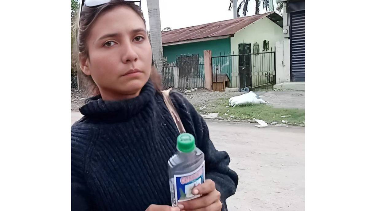 En un primer momento, quienes la vieron pensaron que aún dormía, pero con el paso de los minutos se percataron de que no presentaba signos vitales. 