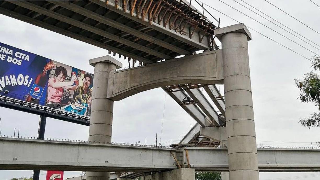 “De estos, el primero, se comenzará a fundir la próxima semana. Además, se está trabajando en los retornos en los bulevares del este y la 33 por debajo de los puentes para habilitarlos en octubre”, amplió. 