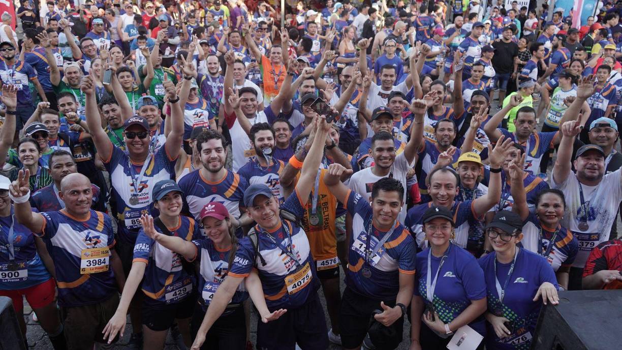 Un espectacular ambiente se vivió en la 47 edición de la Maratón de LA PRENSA.