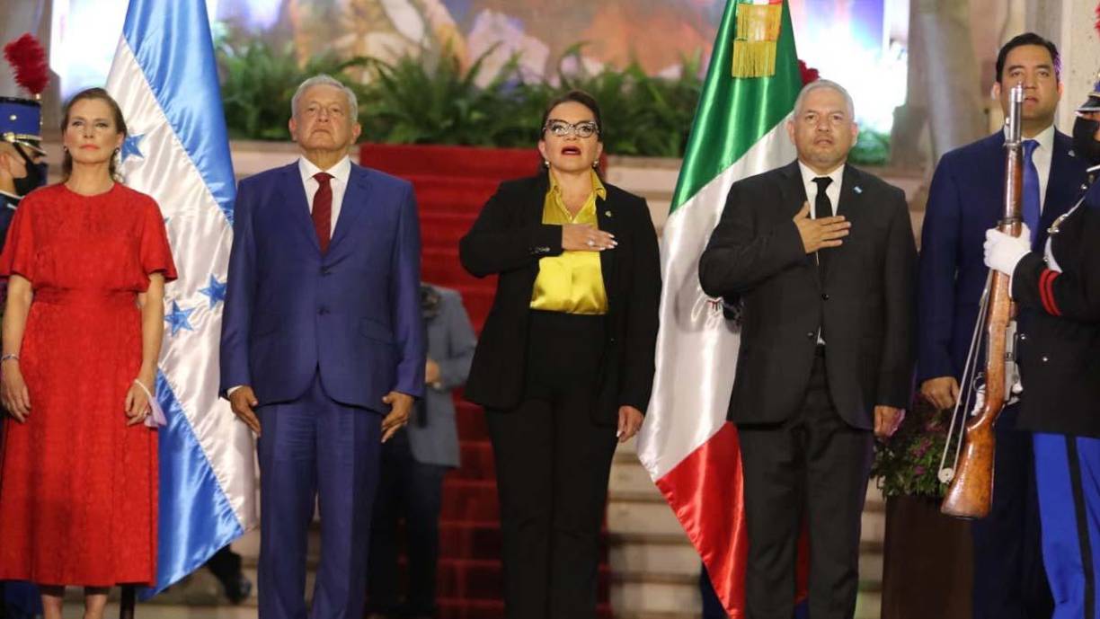 Luego de las reuniones privadas, López Obrador asistirá a una cena ofrecida por Castro, la primera mujer en la historia de Honduras en llegar a la Presidencia.