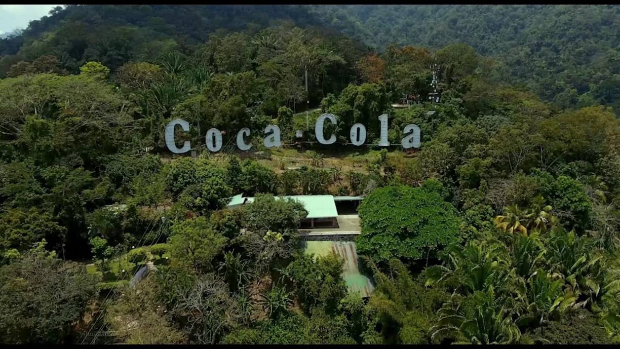 Cordillera de El Merendón: La ruta más popular en SPS, de 3.4 km aproximadamente. Lugar favorito de los caminantes o ciclistas. A partir de las 5:00 am, las personas acuden para iniciar con su ascenso hasta el conocido rótulo de la Coca-Cola, que está en la parte alta de la montaña. Ideal para toda la familia. En esta temporada está abierto hasta las 7:00 de la noche. Punto infaltable de visitar en San Pedro Sula; es más, entre los hondureños circula un dicho que afirma “no puedes decir que has ido a San Pedro Sula si no has subido a pie o en bicicleta hasta el rótulo de la Coca-Cola”.