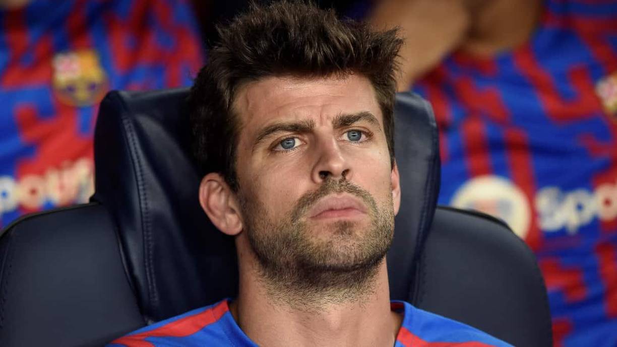 La prensa española señala que no solo la novia del futbolista trabaja en su empresa, ya que la suegra del español también sería parte de Kosmos.