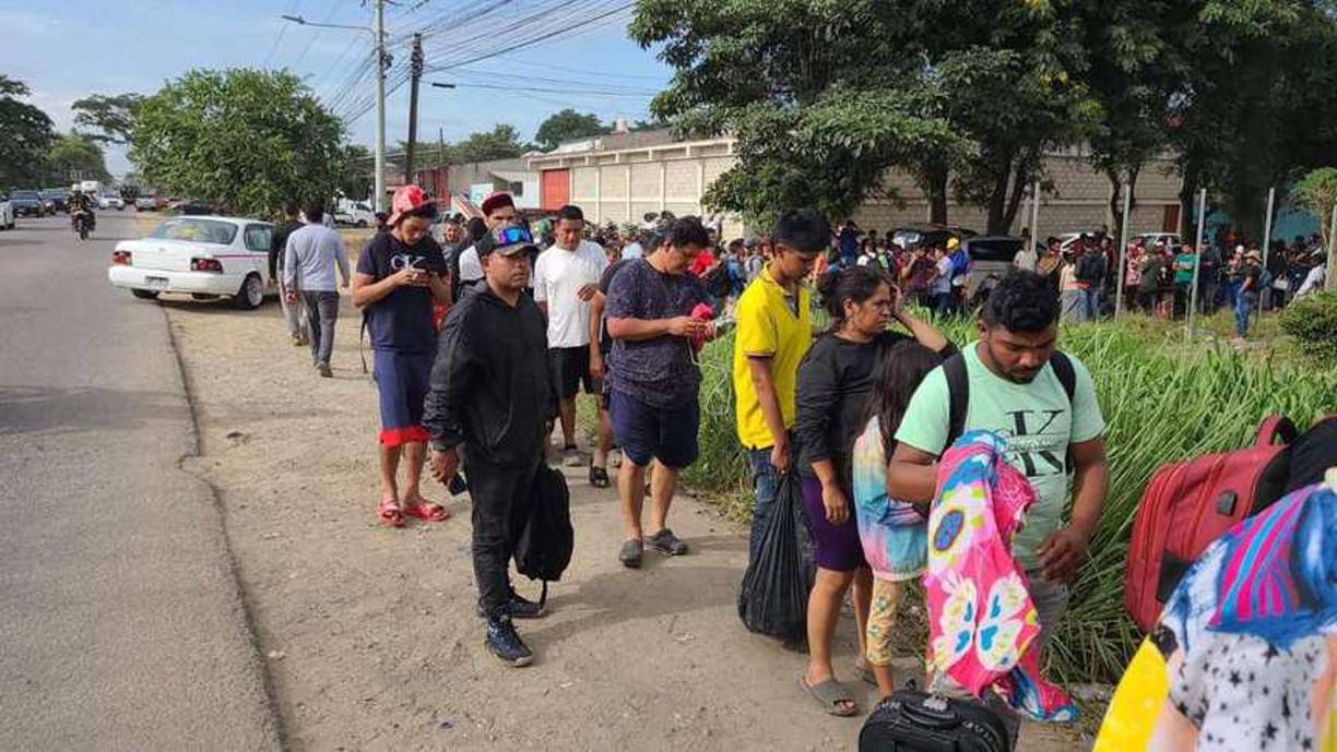 Alvarenga agregó que harán un diagnóstico en todo el municipio de Danlí para ver la disponibilidad de instalaciones y espacios que sean lugares de descanso para los migrantes, y por último una estrategia a largo plazo para trabajar permanente y buscar las soluciones más efectivas para el fenómeno del aumento de la migración en El Paraíso.