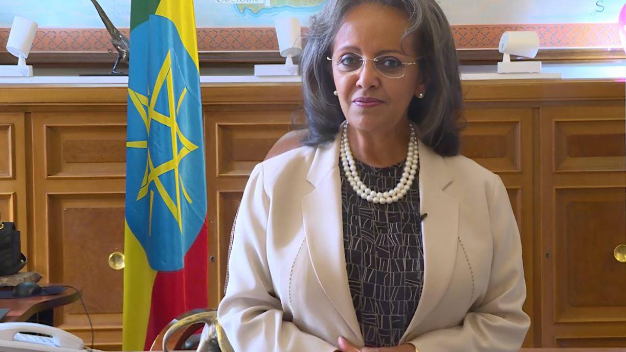 <b>En 2011 se convirtió en la primera persona en asumir el cargo de directora general de la oﬁcina de la ONU en Nairobi, nombrada por el secretario general Ban Ki-moon. En 2018 fue la primera mujer en asumir como representante especial del secretario general de la ONU, ante la Unión Africana (UA).</b>