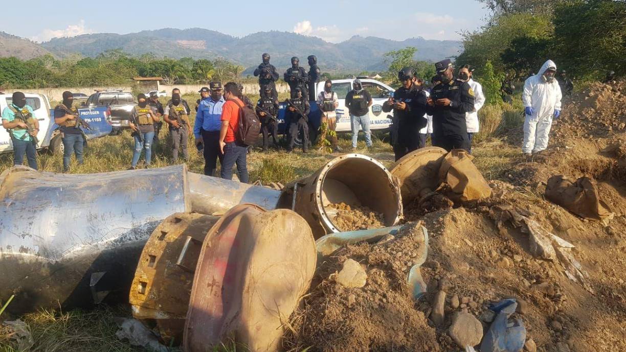Dichos objetos, supuestamente, eran utilizados para el almacenamiento de químicos con el fin de procesar drogas. 