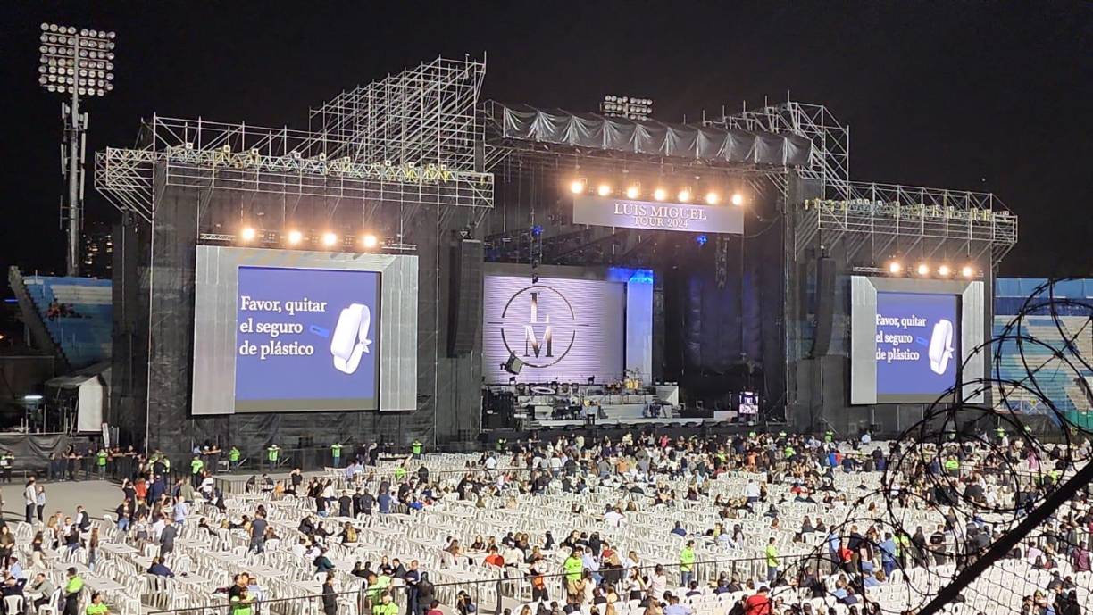 Un hermoso escenario será el cómplice de “El Sol de México” esta noche para enamorar a miles de hondureños con su potente y distinguida voz. 