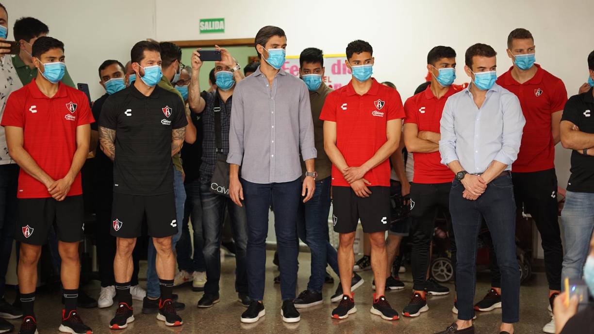 El gesto del Atlas es de aplaudirle. 