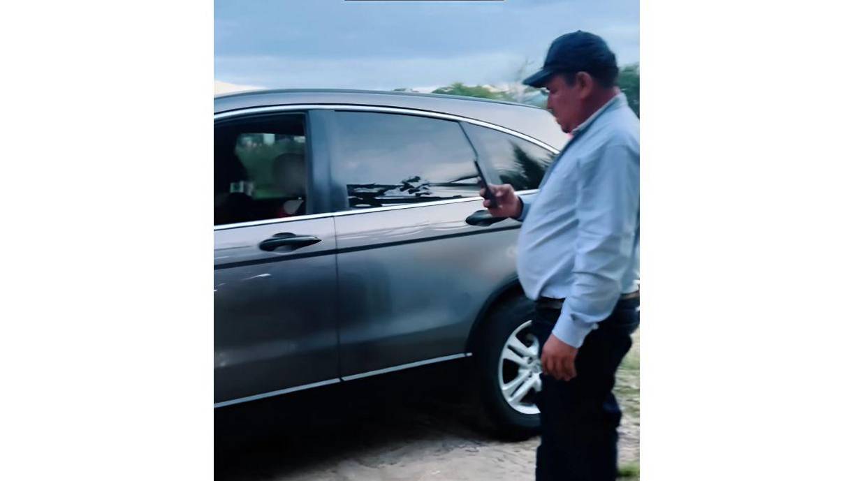 Este fue el carro prestado a Don Elías sin costo alguno.