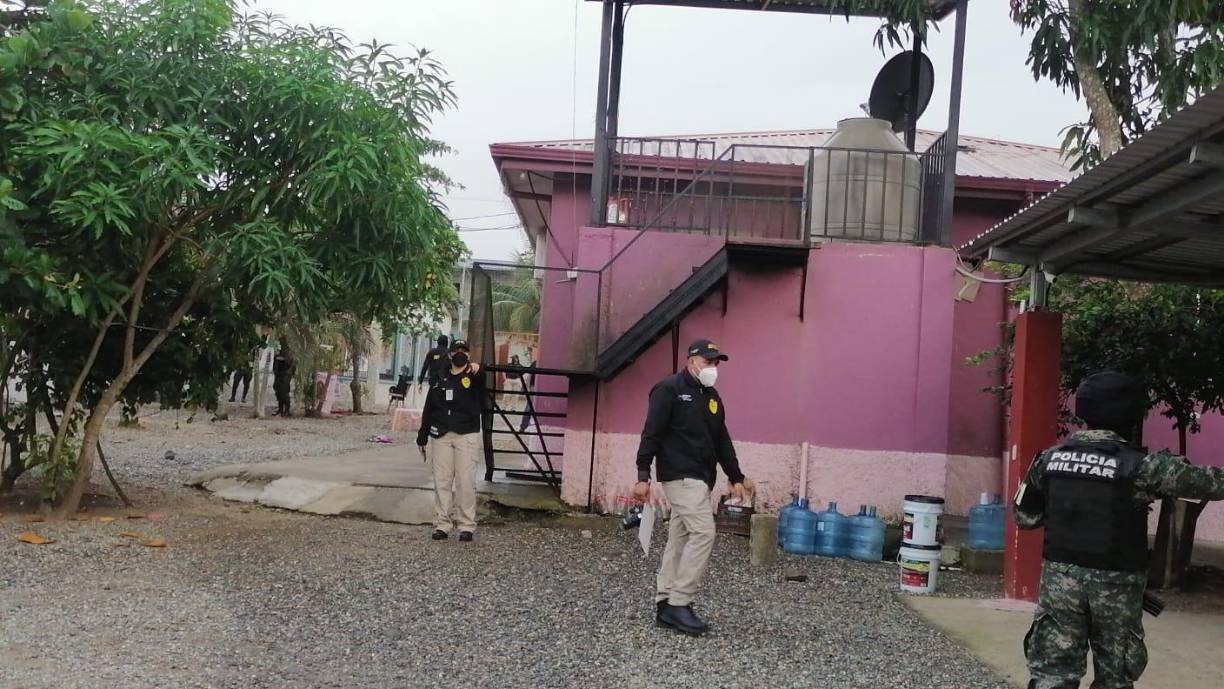 Aguilar pertenece al minoritario Alianza Patriótica, cuyo máximo líder es el exjefe del Estado Mayor Conjunto de las Fuerzas Armadas de Honduras Romeo Vásquez.