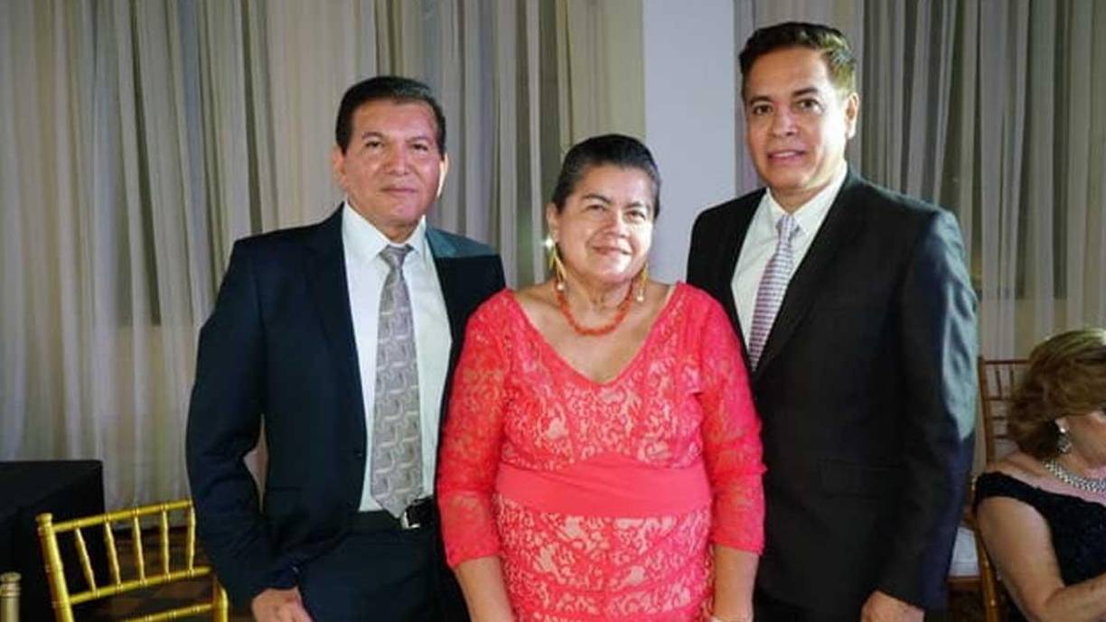 Júnior Zelaya, María Durón y Luis Ortega.