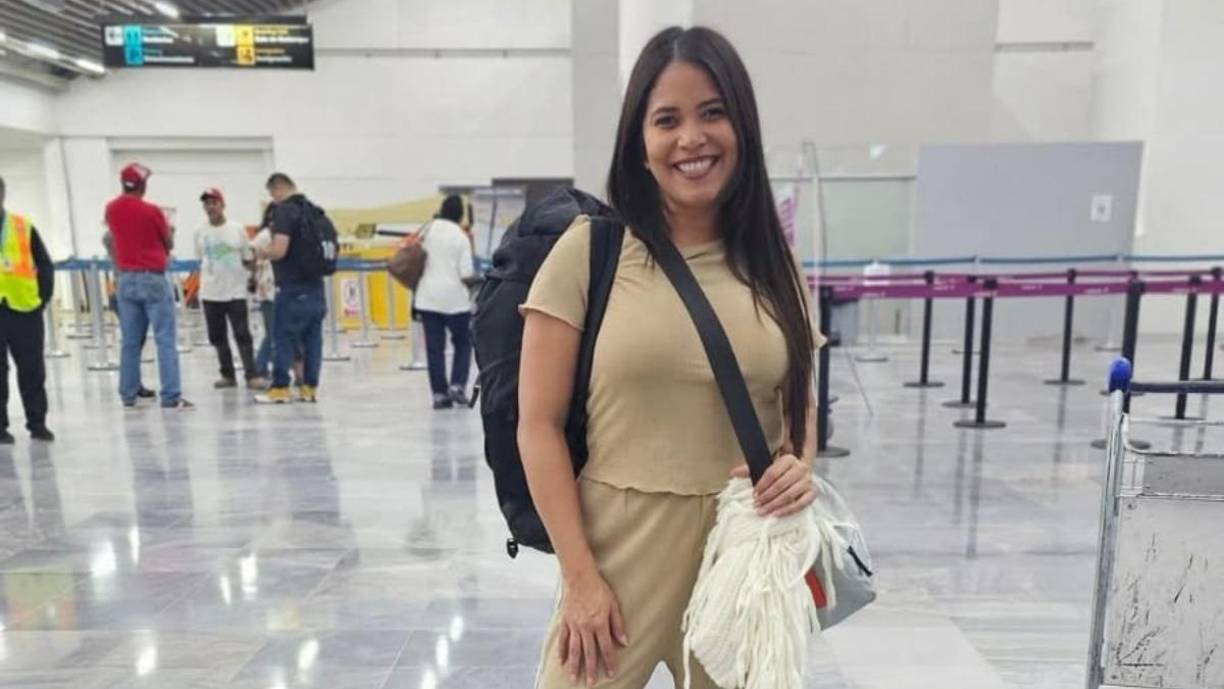 Suly Cálix es una periodista hondureña que ha destacado en el ámbito nacional con su dinamismo y personalidad a la hora de transmitir las noticias. 