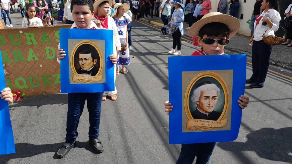 ¡Civismo, alegría y belleza! Las mejores postales de desfiles en SPS