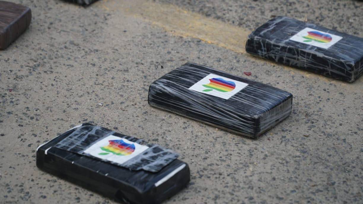 Un total de 127 kilos de supuesta cocaína fueron decomisados este martes en Santa Cruz de Yojoa, Cortés.