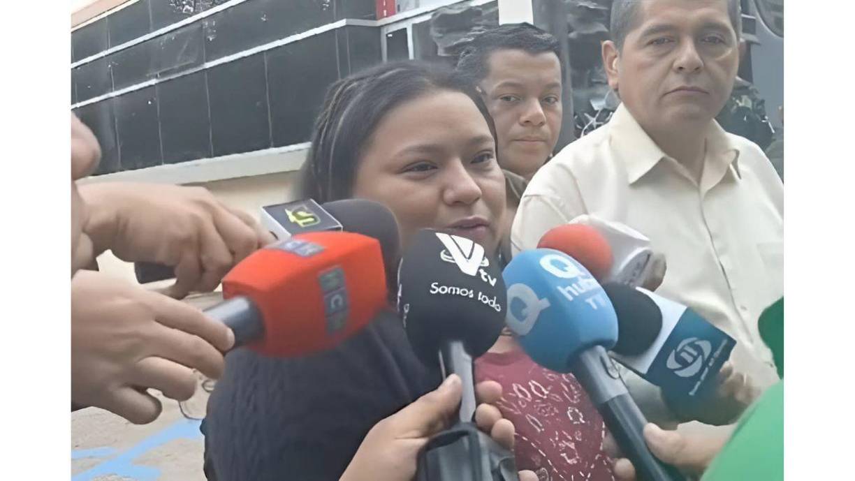 “Es difícil ser la esposa de un militar”, dijo Karen García, lamentó el fallecimiento de su cónyuge. Agregó que su esposo ya había andado en enfrentamientos antes y había salido bien librado.