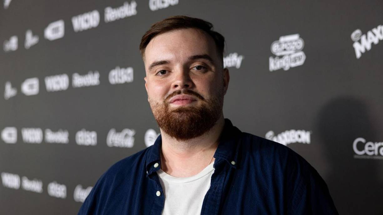 Ibai Llanos desde que empezara el cambio físico ha perdido más de 30 kg: “En marzo de 2024 pesaba 157 kilos y actualmente estoy en 126 kilos, he perdido un total de 31 kilos’’, afirmó. 