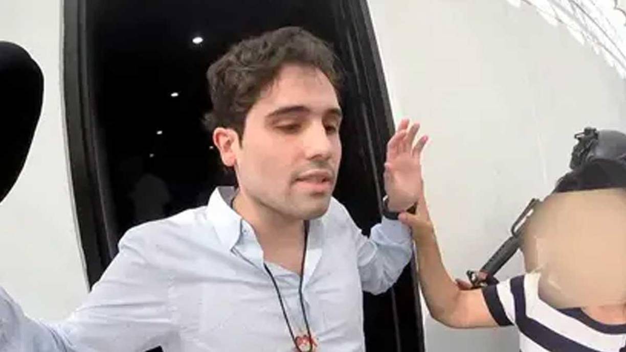  El 17 de octubre de 2019, Ovidio Guzmán, hijo de Joaquín “El Chapo” Guzmán, fue detenido durante un operativo de la Guardia Nacional en Culiacán, Sinaloa, pero fue liberado luego de que miembros del Cártel tomaron diversos puntos de la ciudad, en los que desataron balaceras.