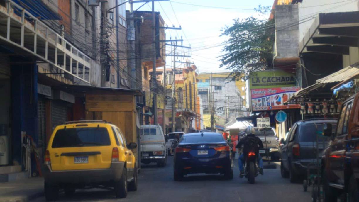 FOTOS: Sampedranos ven con nostalgia que la calle peatonal se desapareció