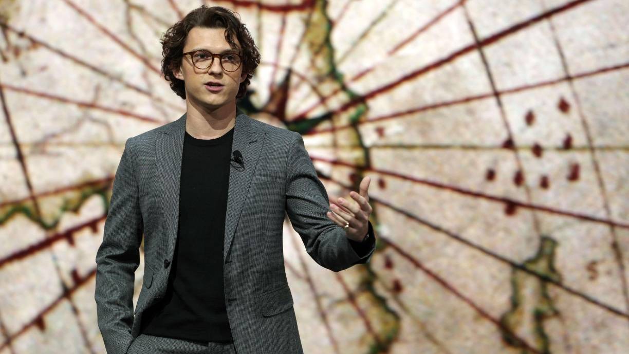 “A final de cuentas eso es muy perjudicial para mi salud mental, así que decidí dar un paso atrás y borrar esas aplicaciones”.En el video, el intérprete de Peter Parker dijo sentirse orgulloso de apoyar la fundación Stem4, la cual tiene el objetivo de velar por la salud mental de los jóvenes.