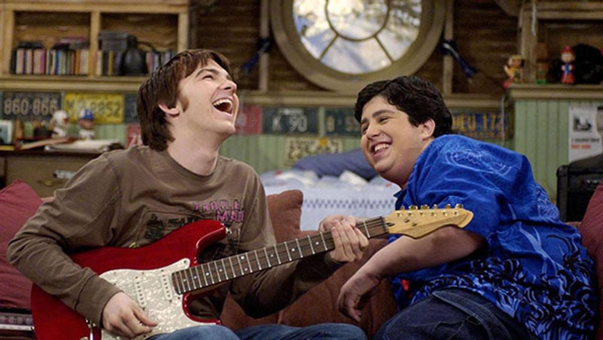 Durante una entrevista en el podcast Beyond the Velvet Rope, Drake Bell volvió a expresar su interés en un posible reinicio de Drake &amp; Josh junto a su excompañero Josh Peck.