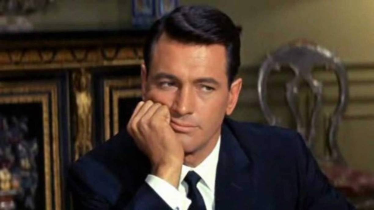 El actor Rock Hudson, aseguró que posiblemente había contraido VIH a través de una transfusión sanguínea. Murió el 2 de octubre de 1985 a los 59 años.