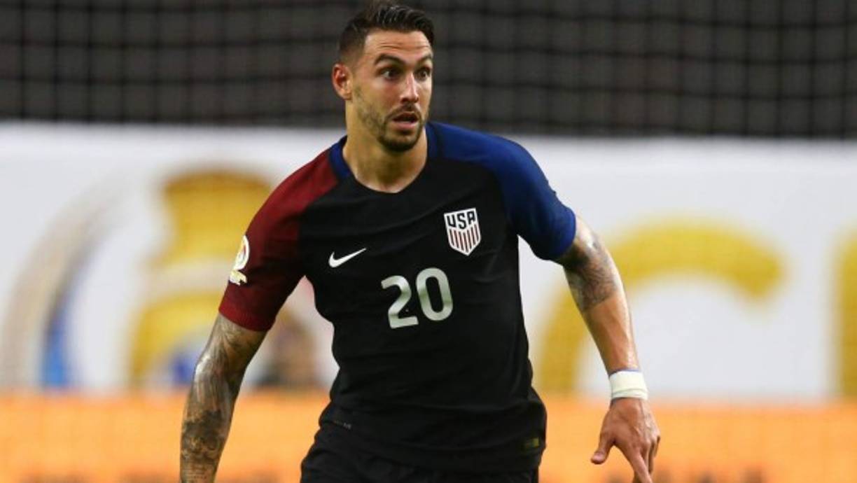 Geoff Cameron: Defensa central que intentará darle la pelea en la ofensiva a la Bicolor. Milita en el Stoke City de la Premier League de Inglaterra, cuenta con 32 años de edad.