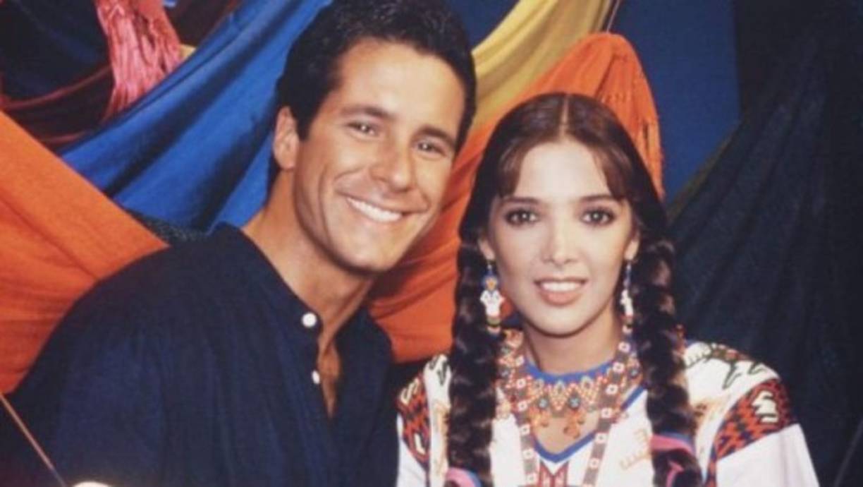 Esta no es la primera vez que se anuncia un posible regreso de Adela a la televisión, a finales de 2018, trascendió que se encontraba trabajando en un nuevo proyecto donde compartiría nuevamente la pantalla chica con Fernando Carrillo.