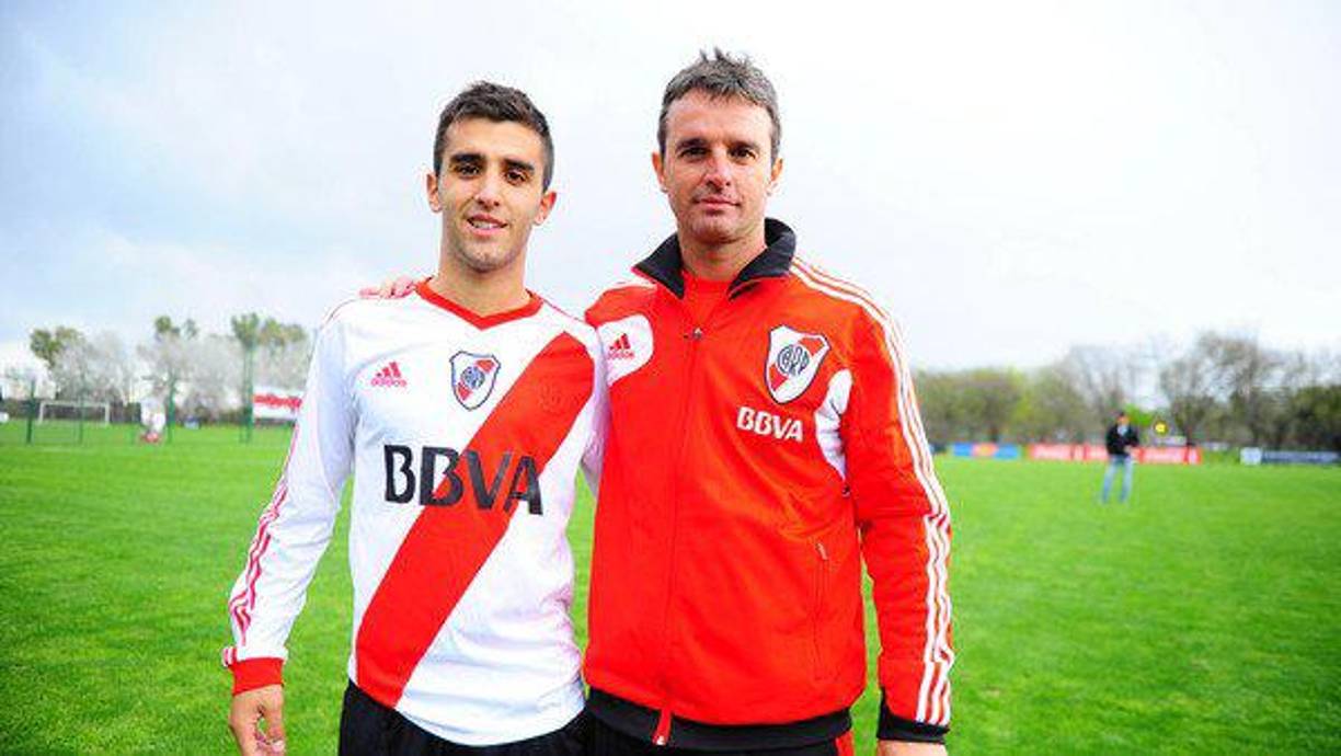 Luego de retirarse del fútbol en 2007, inició su aventura como DT en las inferiores de River Plate, el club de sus amores. Esa primera experiencia le abrió puertas más adelante.