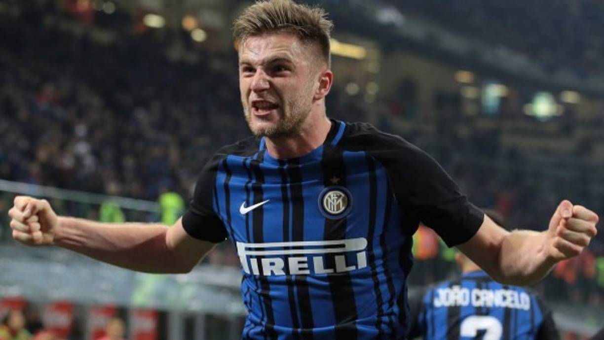 Defensa: Milan Škriniar, 23 años (Inter de Milán) - Destacó durante su primera campaña con su gran lectura del juego y su inteligencia posicional.
