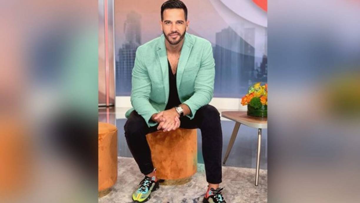 El popular Chef Yisus de Despierta América ha formado una familia muy linda al lado de su guapa esposa Julianna con quien lleva varios años y tiene dos hijas.