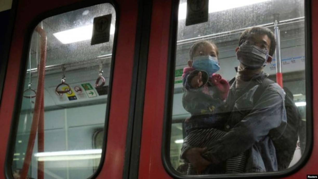 “Ahora es el momento de que todos los gobiernos tomen medidas y hagan todo lo posible para contener la enfermedad, sin estigmatizaciones y respetando los derechos humanos”, precisó Guterres.